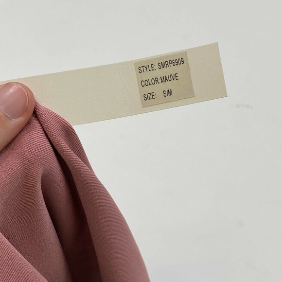 FIT IN Sleeveless One-Piece Small/Medium - Picture 4 of 4